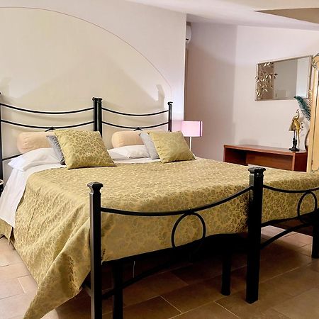 Sui Passi Di Francesco Hotel Valfabbrica Ngoại thất bức ảnh