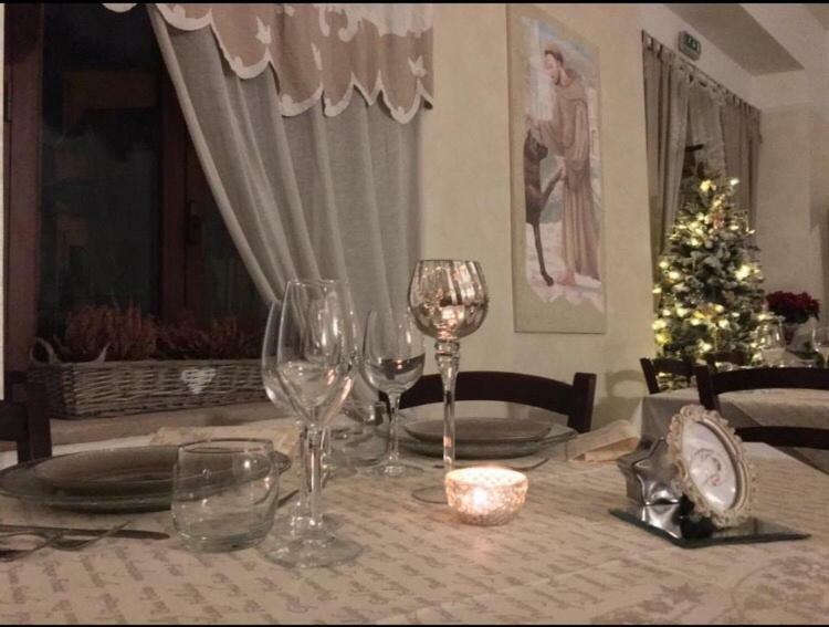 Sui Passi Di Francesco Hotel Valfabbrica Ngoại thất bức ảnh